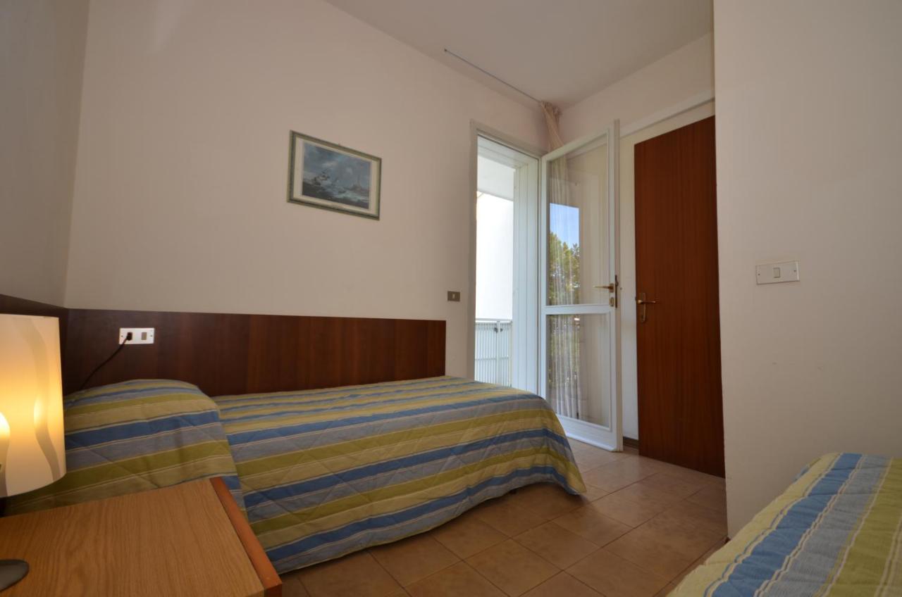 Appartamenti Sirio Via Pesci 6,8,14 Бибионе Экстерьер фото